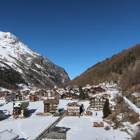 Monte Rosa Appartement-fewo Strahlhorn By Interhome